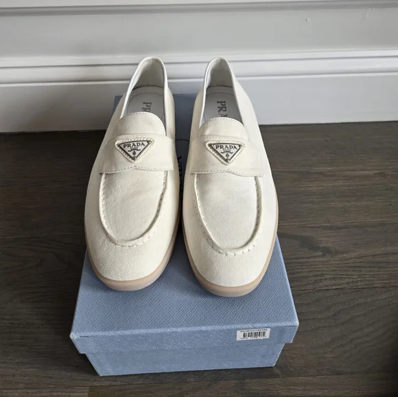 $1,190 Prada Triangle Logo Suede Loafers White EU 38 US 8 BNIB - Picture 9 of 13